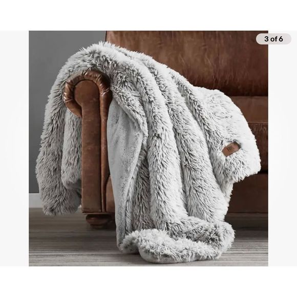 Frye Other - FRYE Arctic Luxe Faux Fur Throw 60in x 70in